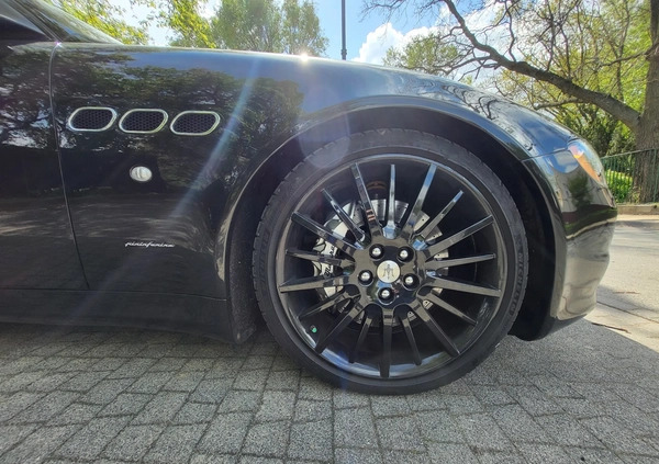Maserati Quattroporte cena 129000 przebieg: 82500, rok produkcji 2012 z Warszawa małe 596